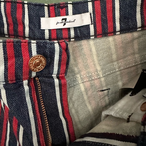 7 for All Man Kind stripped Jeans - Picture 4 of 5